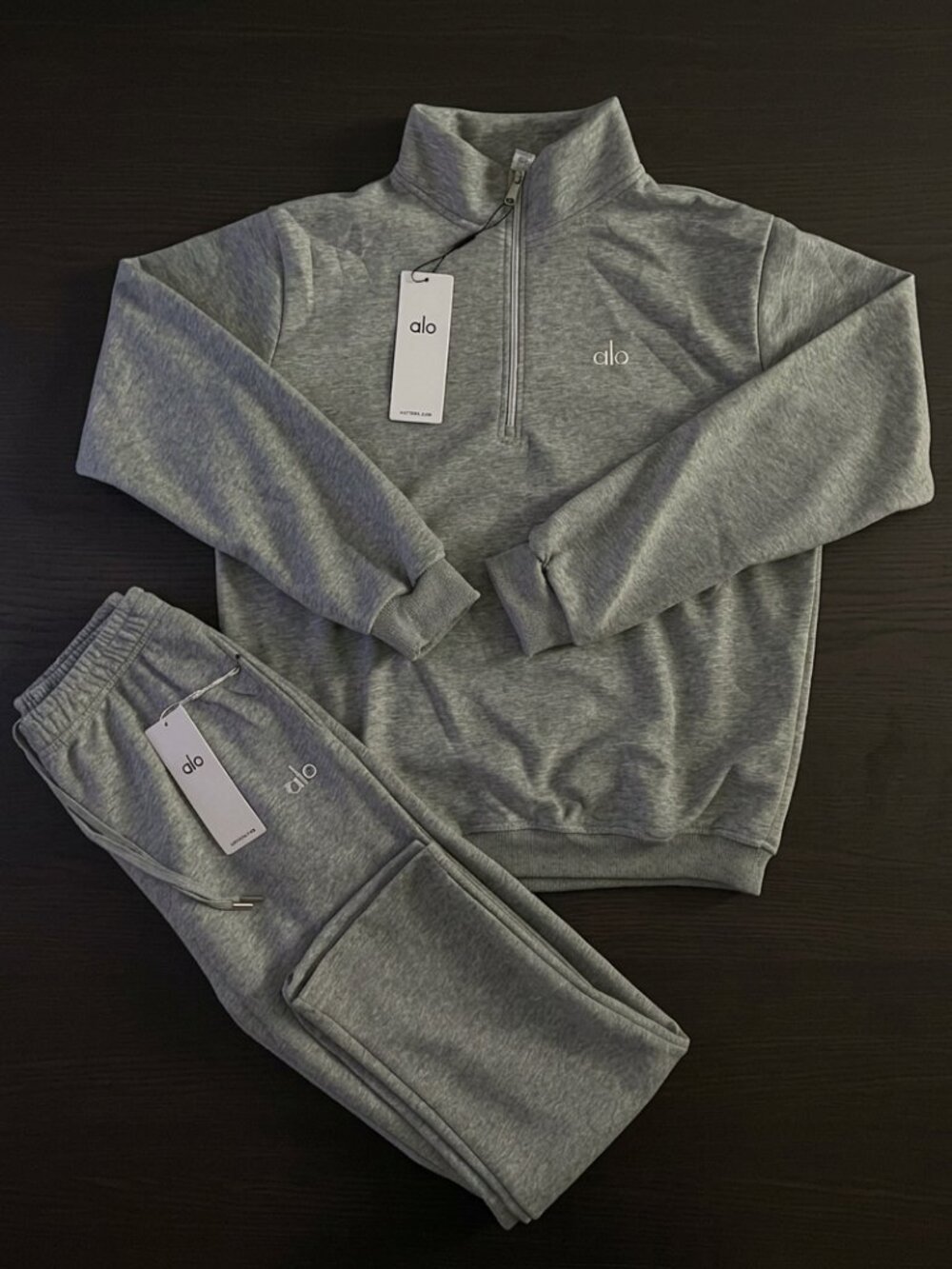ALO Yoga Accolade Set Quarter Zip and Sweatpants Light Gray Unisex NWT